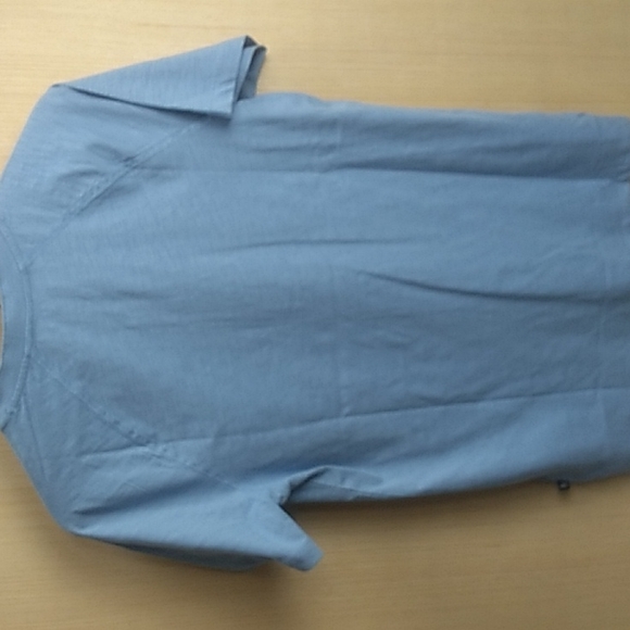 Mens Gap 3 button Henley tshirt in light blue size small - Picture 5 of 6